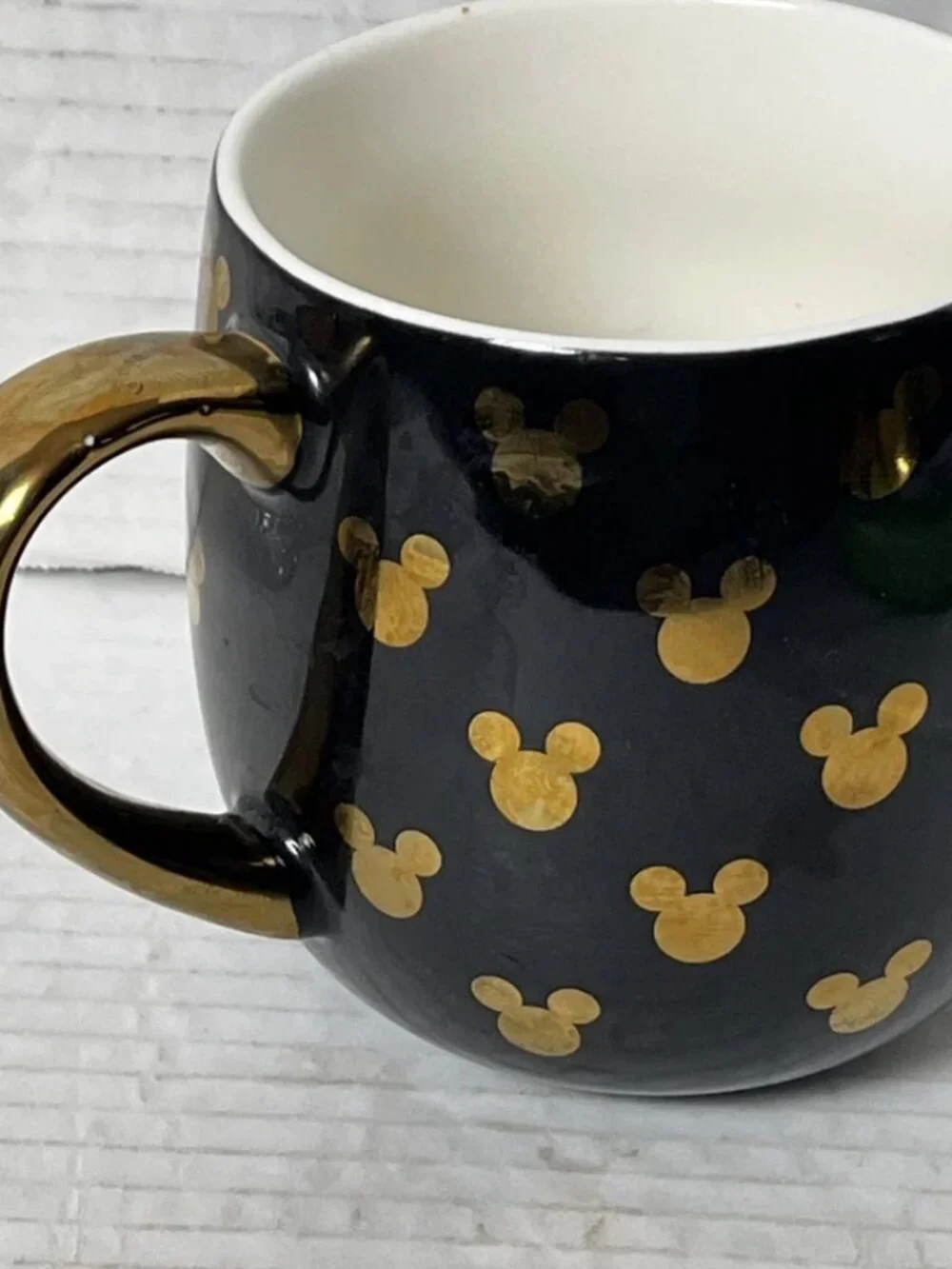 Disney MICKEY MOUSE MUG Black Gold Porcelain Coffee Cup Metallic Handle 16oz
